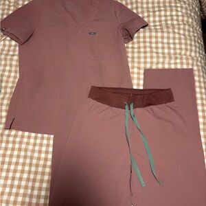 Figs high waisted Livingston scrub pants and top in dusty mauve
